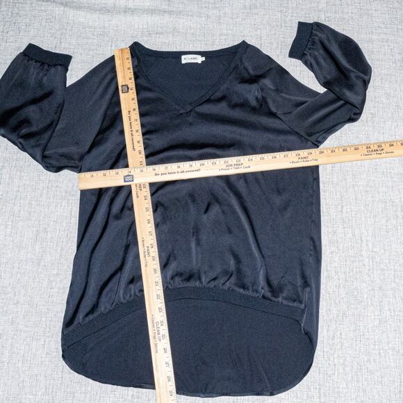 The Reset R Label Women's Small Satin VNeck Pullover Blouse Dark Navy - Picture 10 of 10